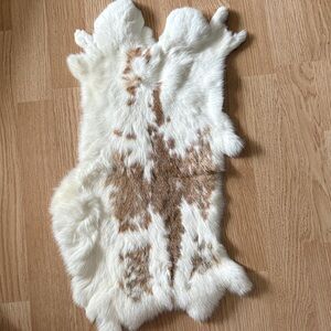 A271 rabbit pelt